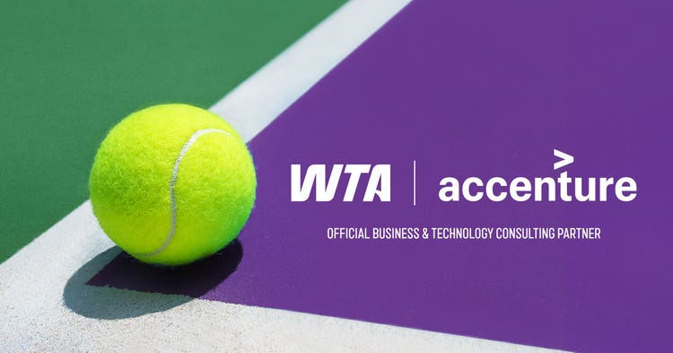 Bild, das einen gelben Tennisball zeigt, der auf einer weißen Linie zwischen grünen und violetten Tennisplatzflächen liegt. Neben dem Ball ist der Text „WTA | Accenture – Official Business & Technology Consulting Partner“ zu sehen, der auf die Bekanntgabe ihrer Partnerschaft hinweist